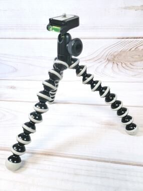 Joby GorillaPod Flexible Mini-Tripod with Ballhead & Level Kit Gray